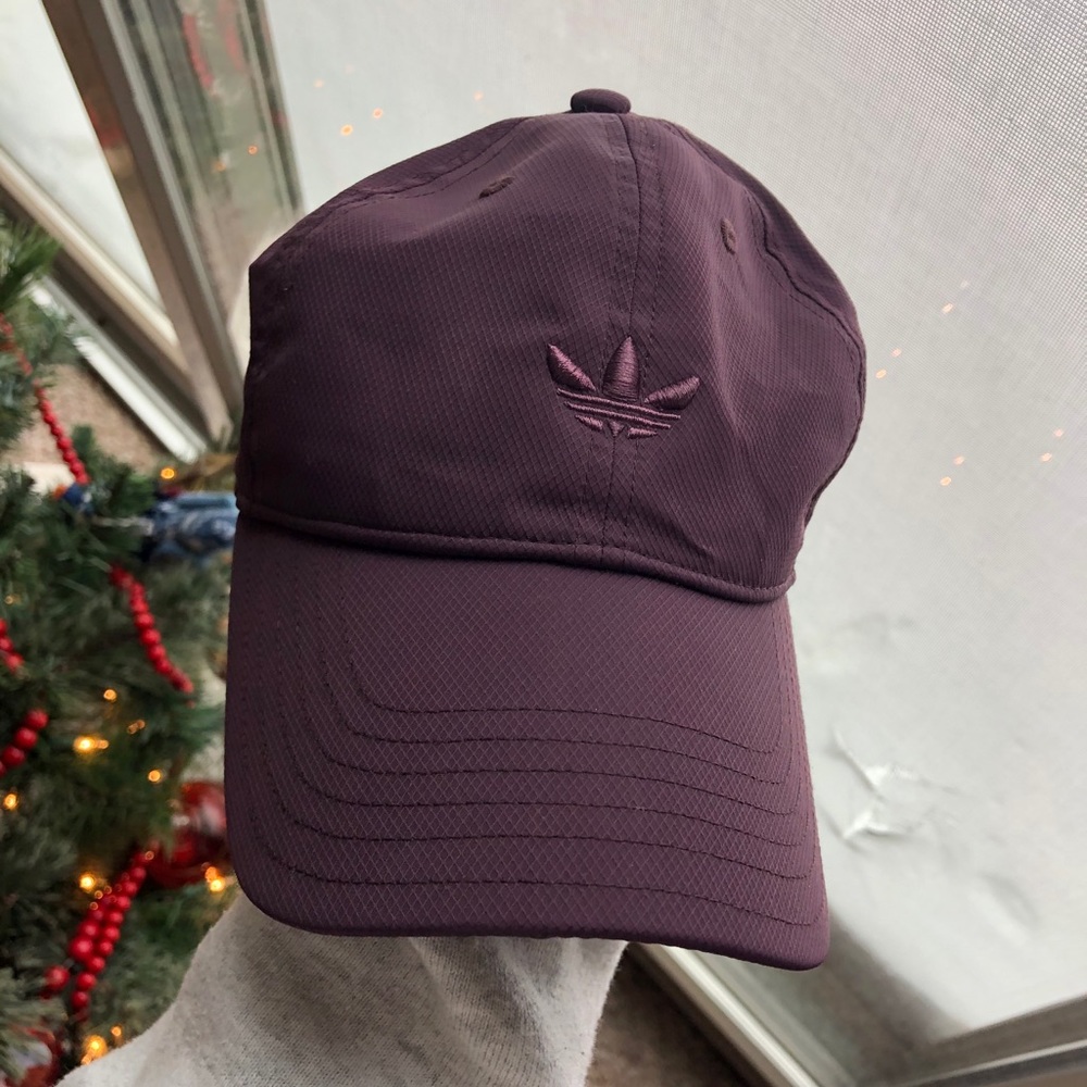Adidas Women's Hat • Plum